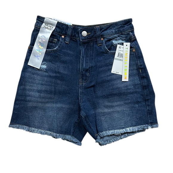 Tinseltown Pants - Tinseltown NWT SZ 1 The Mom Short Curvy Denim Jean Shorts NEW NWT Hi Rise